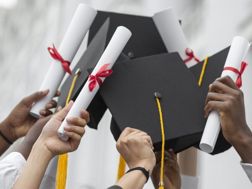 étudiants diplôme