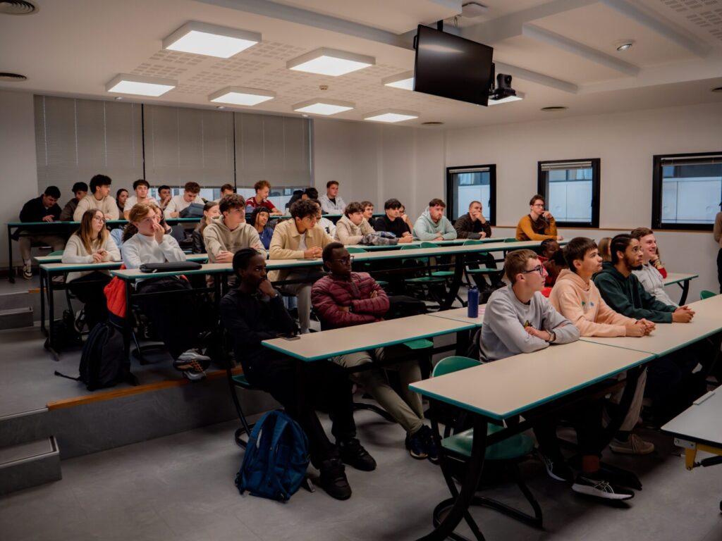 classe d'étudiants à la commémoration